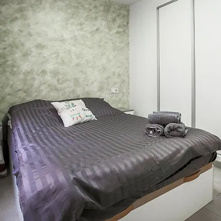 Apartmán In With Wifi